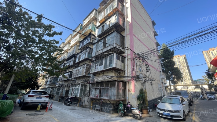 昆明铁路穿金高层住宅小区外景图