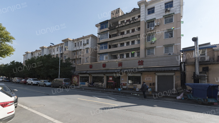 镇前路113号外景图