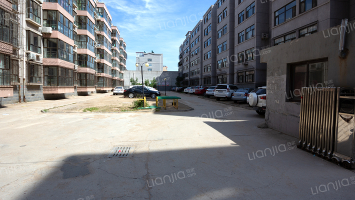 响家巷4号院外景图