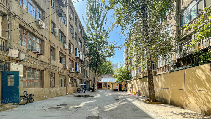 陕西省移动通信公司家属院外景图