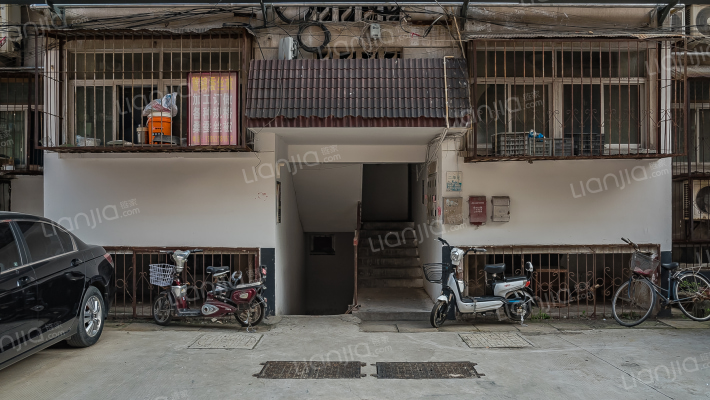 俊苑小区外景图