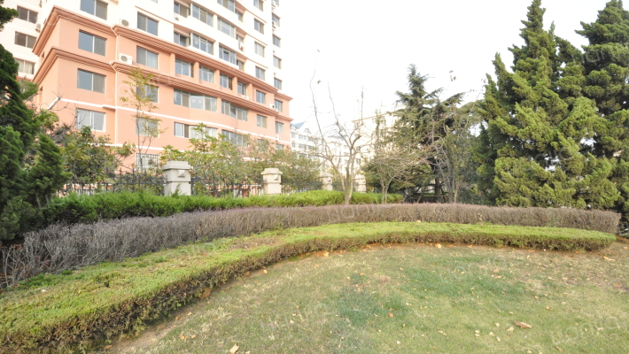 市政公寓外景图