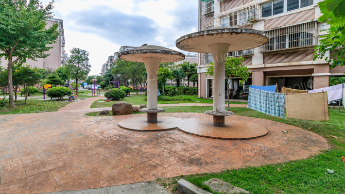 宝虹家园外景图