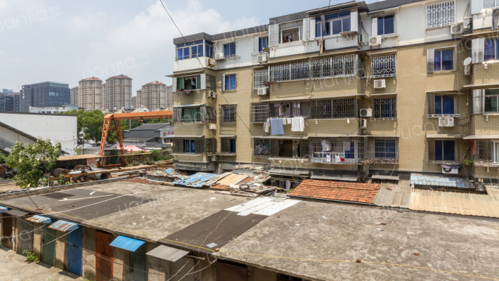 五云村素潭外景图