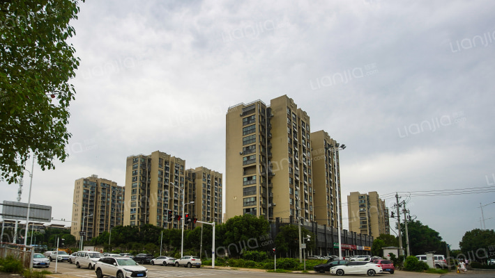 国创青云外景图