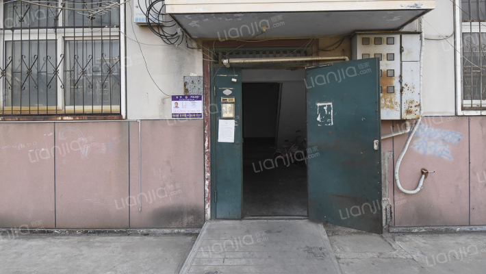 文化街幼儿园商住楼外景图