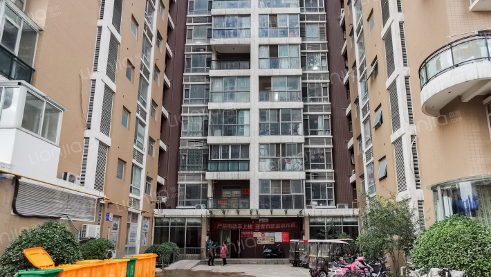 天明森林国际公寓外景图