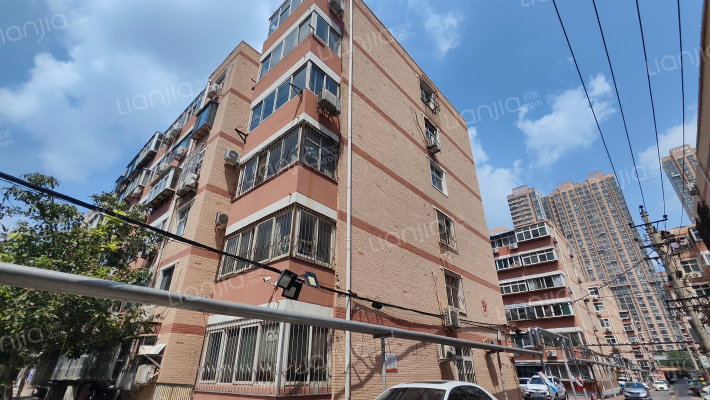 和平里小区外景图