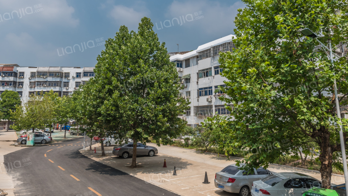 梅园小区外景图