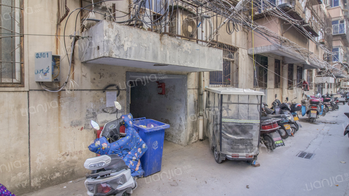 天明路58号院外景图