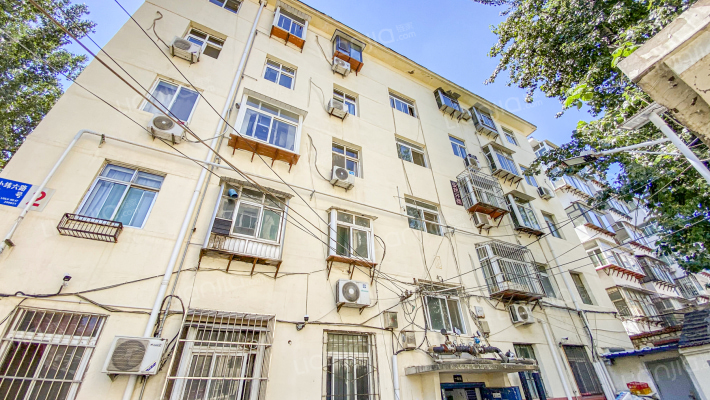 小纬六路67号外景图