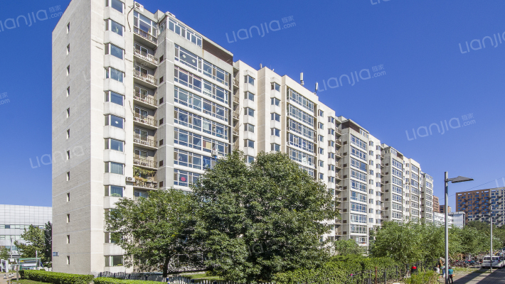 金泰公寓外景图