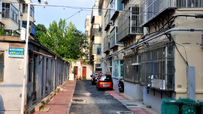 布政司小区外景图