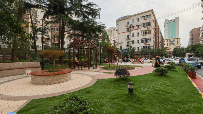 久耕小区外景图