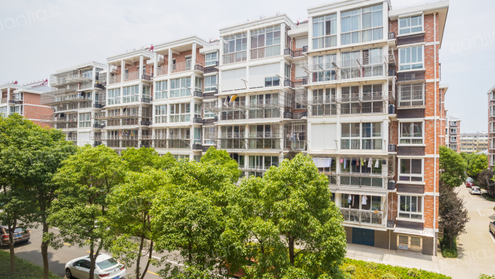 怡福花苑外景图