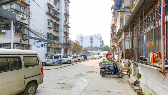 振兴工程小区外景图