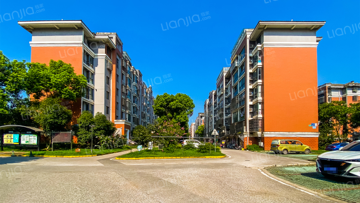 鸿泰苑二区外景图