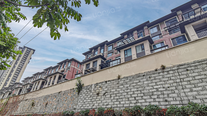 金辉十六山房外景图