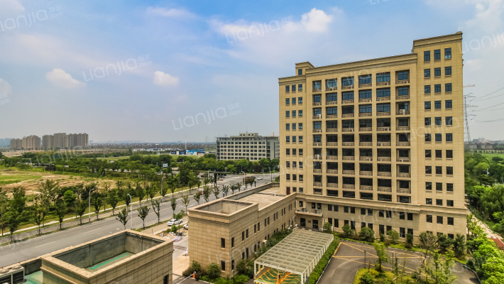 中宝大厦外景图