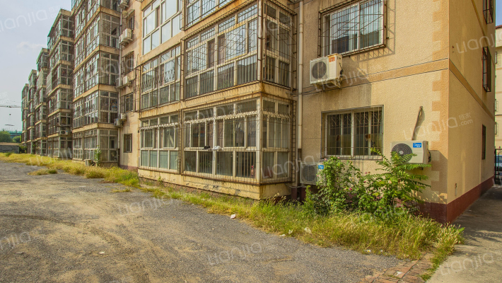 师范小区外景图