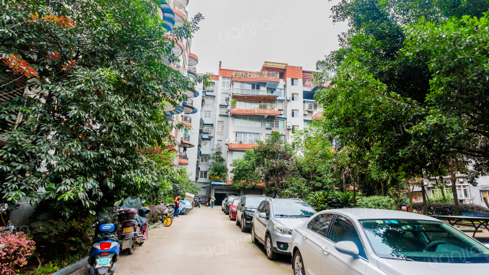 学府居北苑外景图