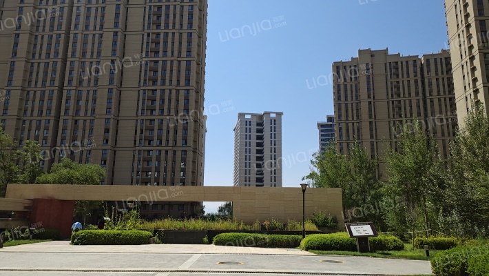 保利领秀山一区外景图