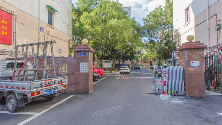 金信花园外景图