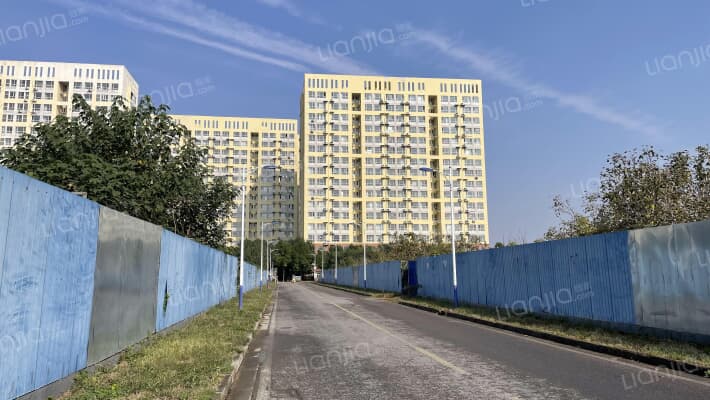 国际总部花园外景图