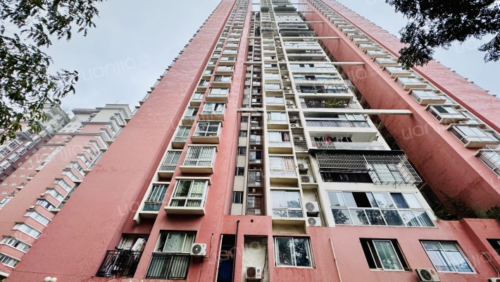 重庆外国语学校家属楼外景图