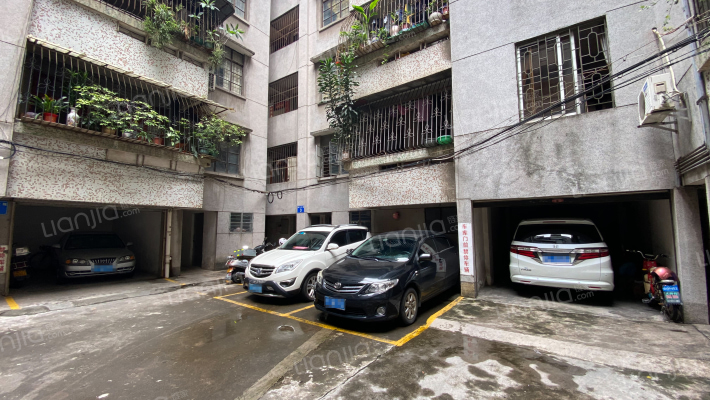 南外大院外景图