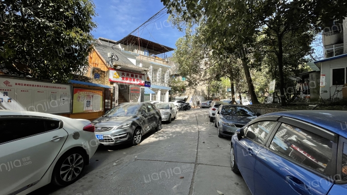 电建巷建材厂宿舍外景图