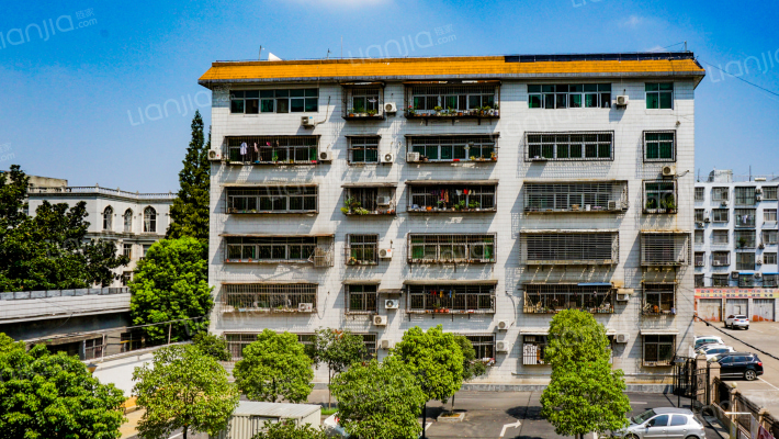 襄州汽车客运中心站家属院外景图