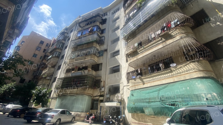 中深小区外景图