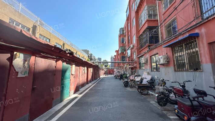 曙光路37号院外景图