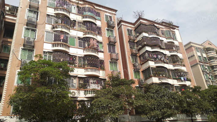 金湖花园外景图