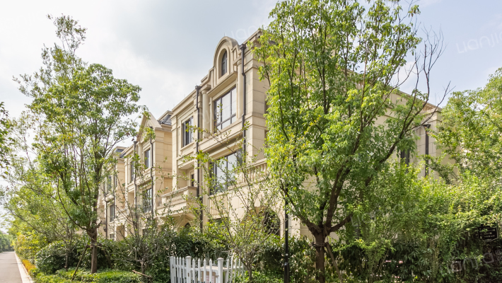 海樾府西区外景图