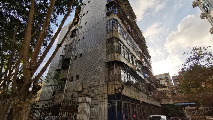 省生产资料集团公司二横路宿舍楼外景图