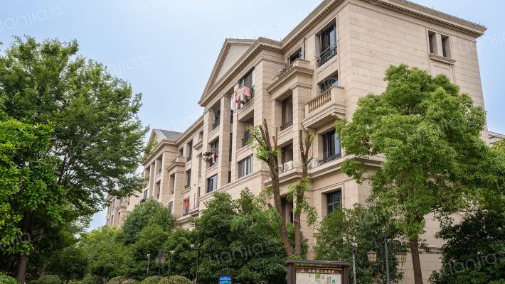 天成锦上外景图