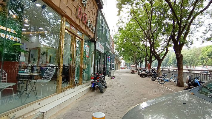 防疫站家属院外景图