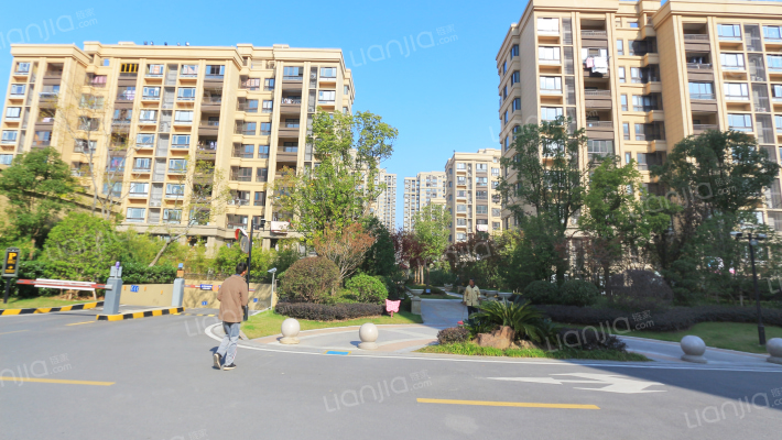 天地源七里香都外景图