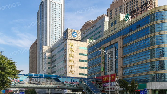 银都财富中心外景图