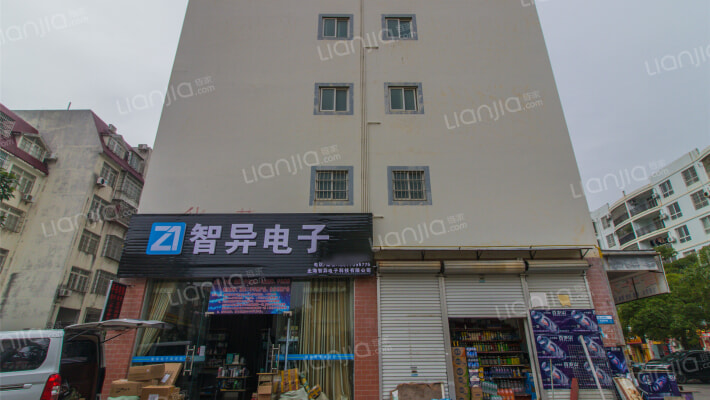 华苑公寓外景图