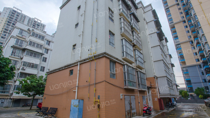 花卉公园小区外景图