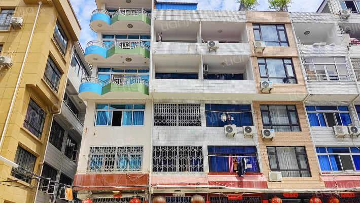 虹杏路133弄外景图