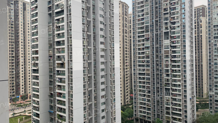 华美时代城外景图