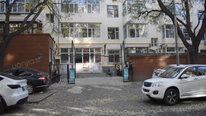 省建四公司宿舍外景图