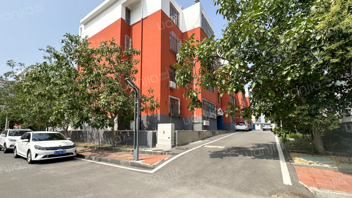 岱岳经济开发区宿舍外景图