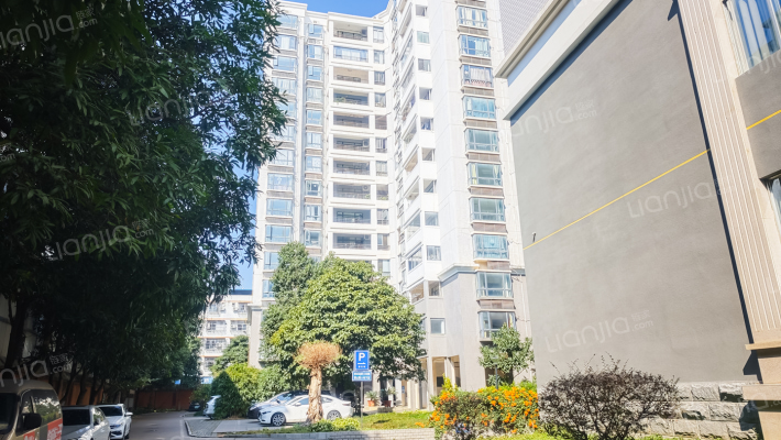 广西交通工程质量监督站宿舍楼外景图