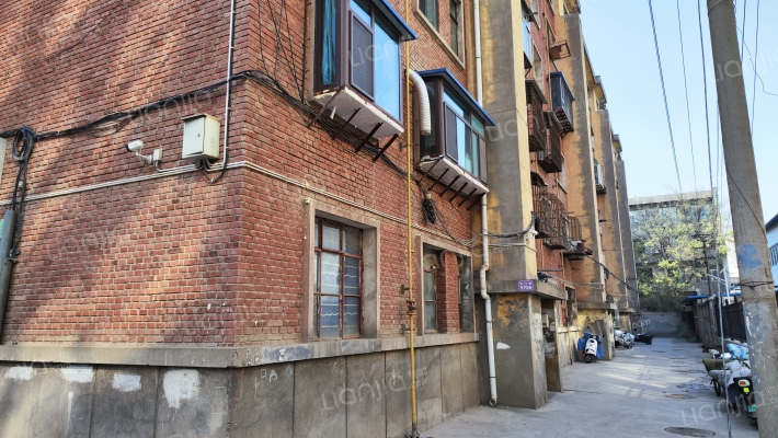 西固运输公司家属院外景图