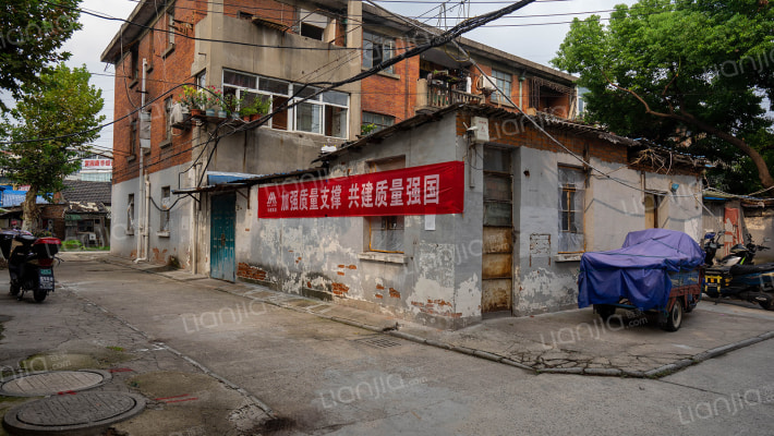 长青路六中宿舍外景图